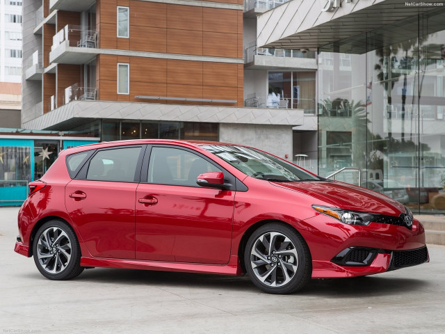 Scion iM фото