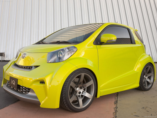 Scion iQ фото