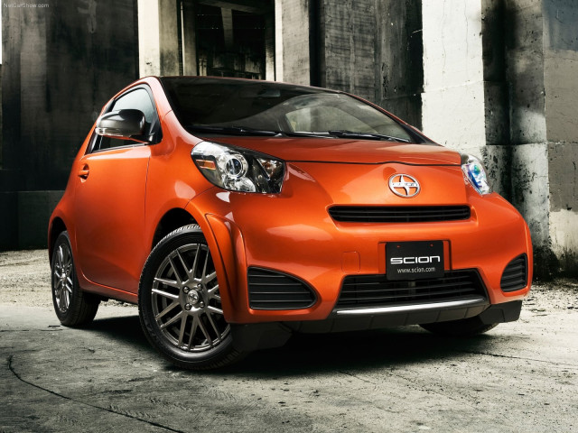 Scion iQ фото