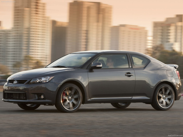 Scion tC фото