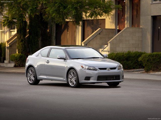 Scion tC фото