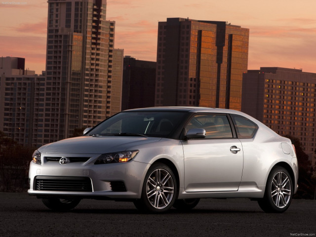 Scion tC фото