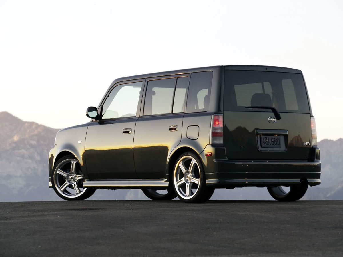 Scion xB фото 12871