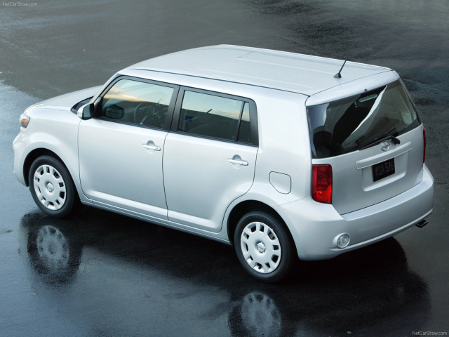 Scion xB фото