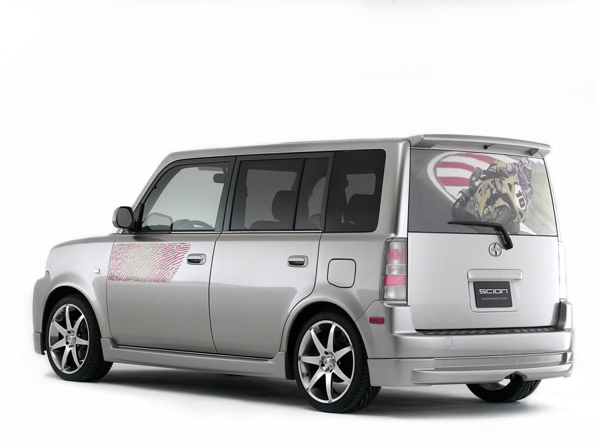 Scion xB фото 8168