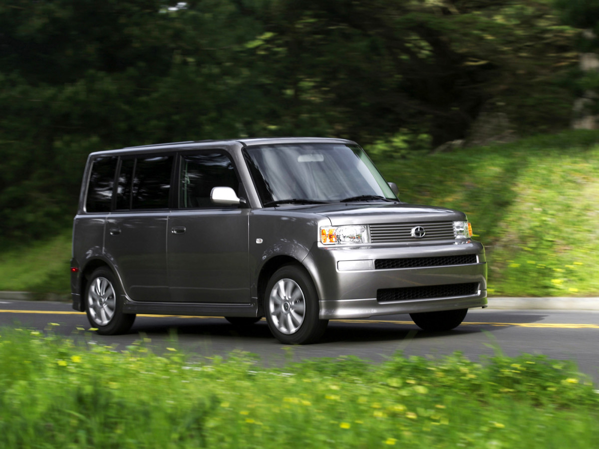 Scion xB фото 8174