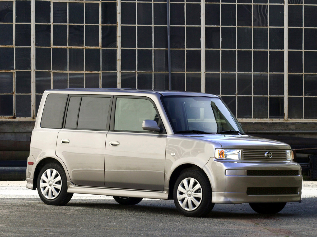 Scion xB фото 8179