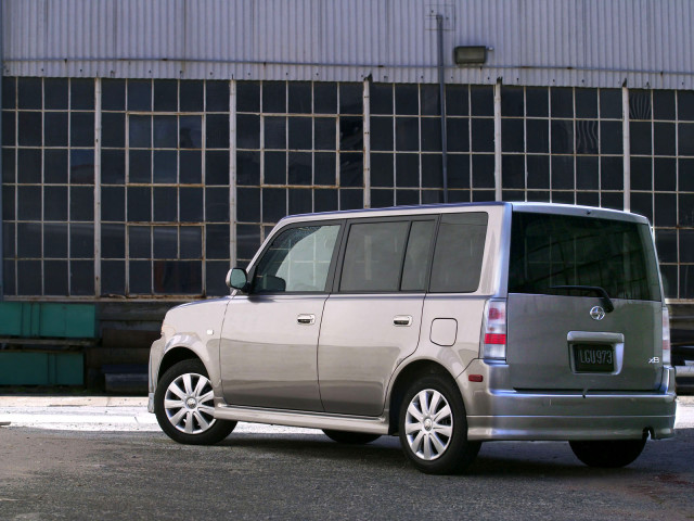 Scion xB фото