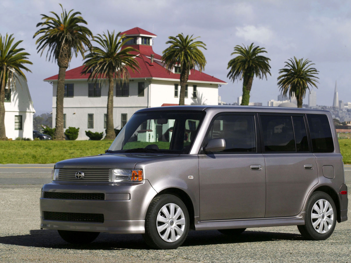 Scion xB фото 8181