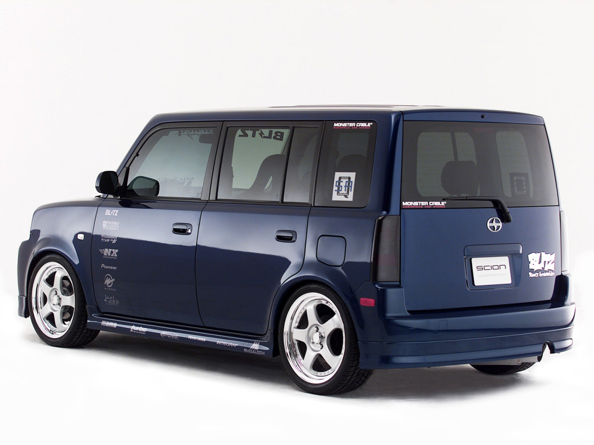 Scion xB фото 8190