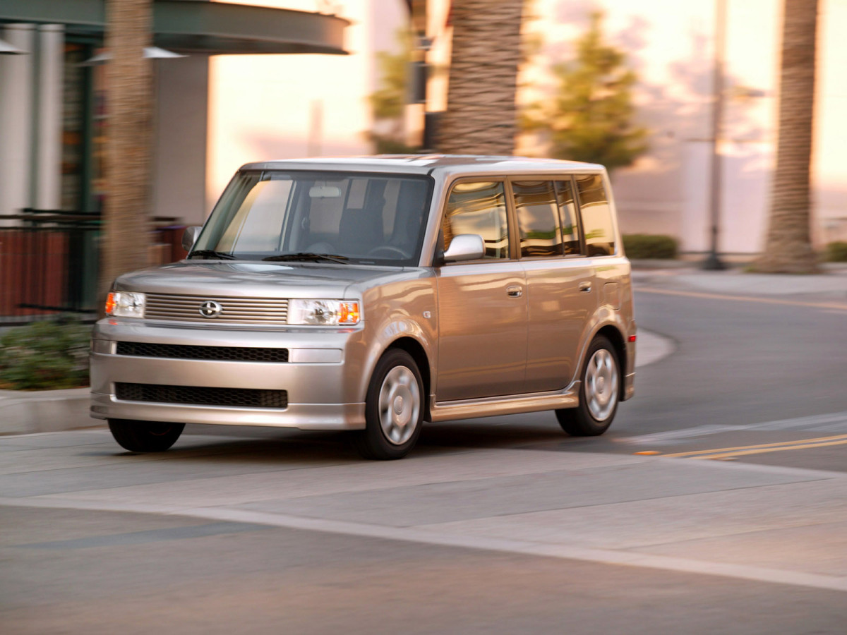 Scion xB фото 8192