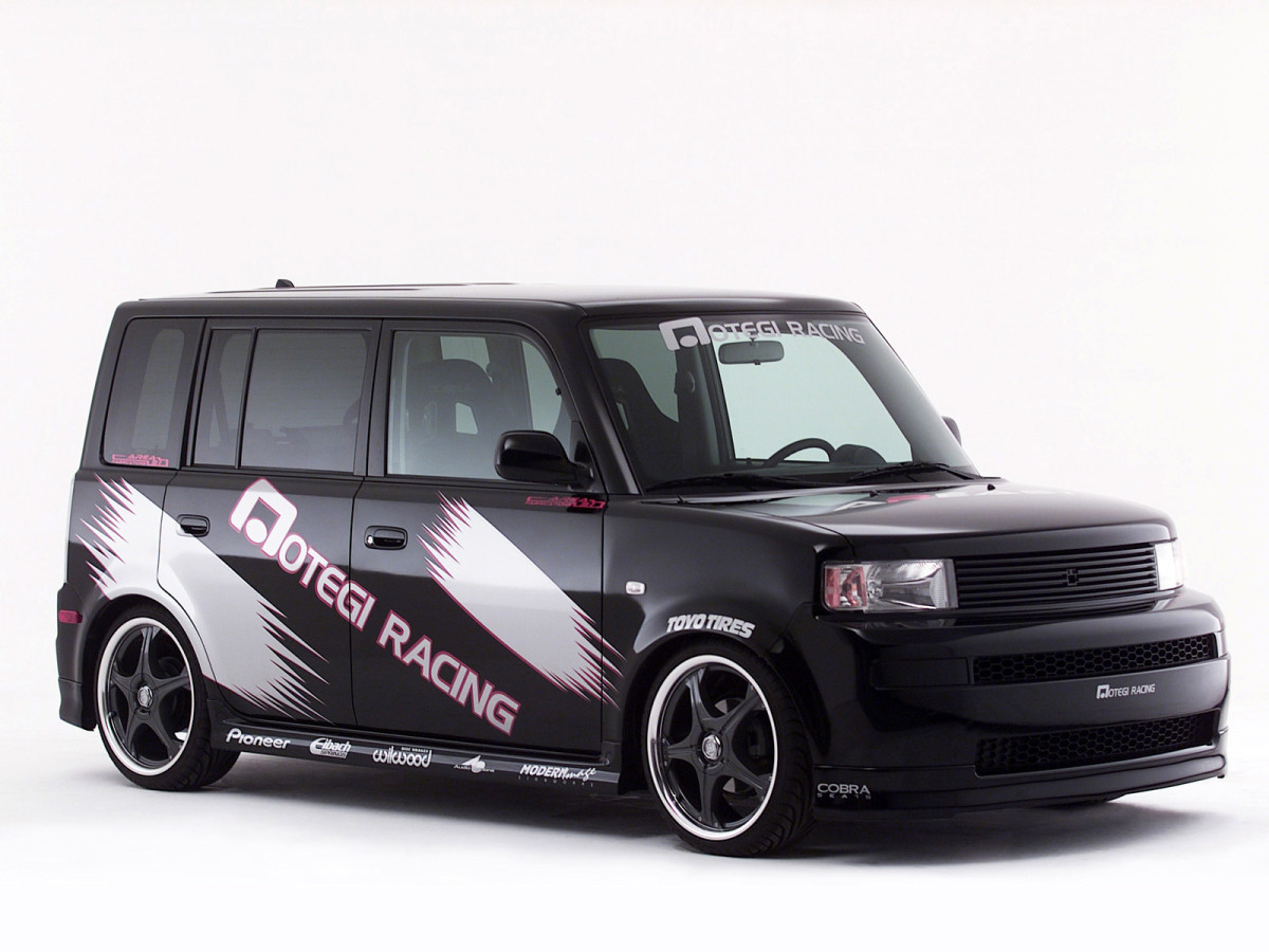 Scion xB фото 8195