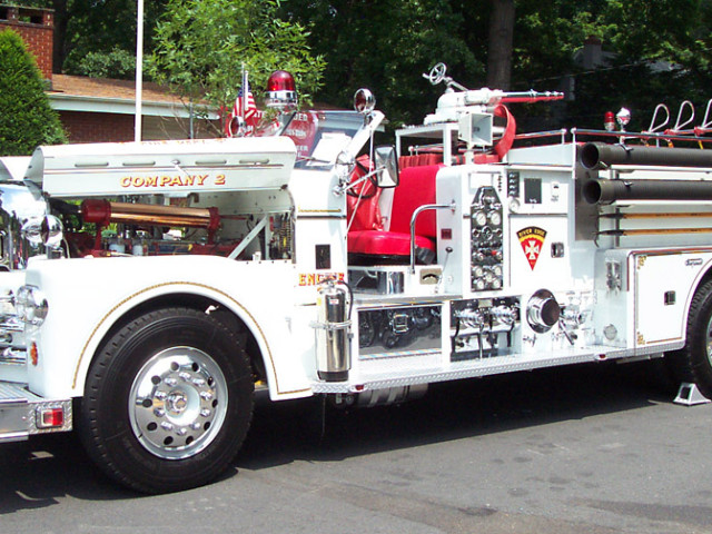 Seagrave Fire Truck фото