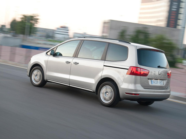 Seat Alhambra фото