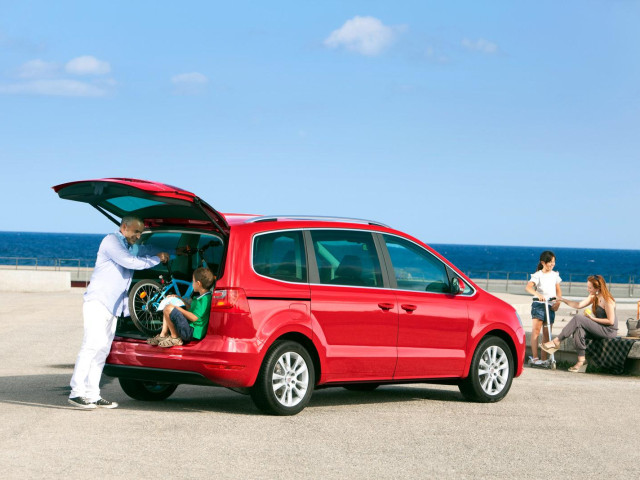 Seat Alhambra фото