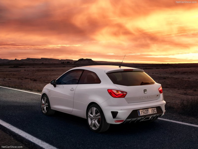 Seat Ibiza фото