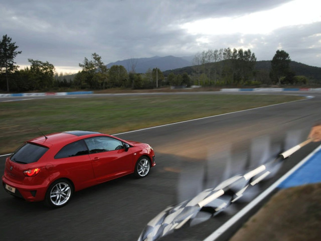 Seat Ibiza фото