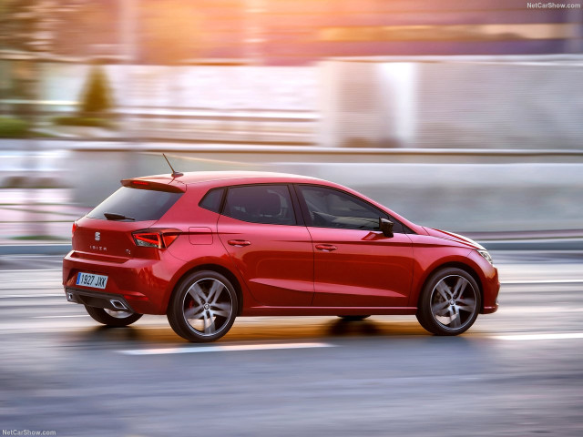 Seat Ibiza фото