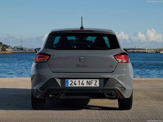 Seat Ibiza фото