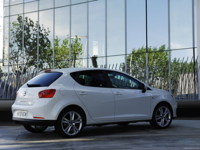 Seat Ibiza фото