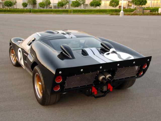 Shelby Distribution Shelby 85th Commemorative GT40 фото