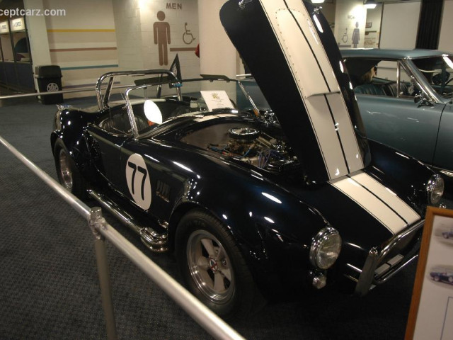 Shelby Super Cars Cobra 427 фото