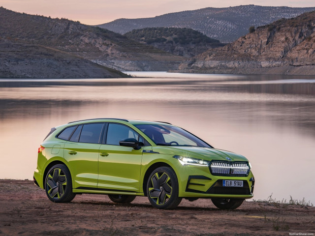 Skoda Enyaq фото