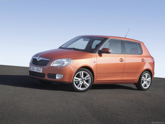 Skoda Fabia Hatchback фото