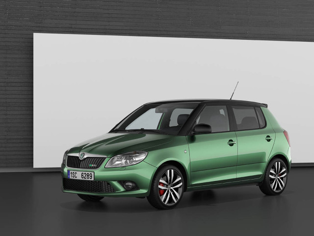 Skoda Fabia RS фото