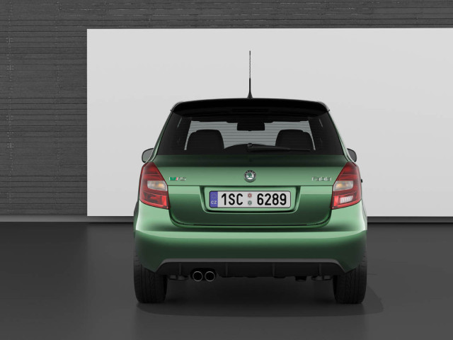 Skoda Fabia RS фото