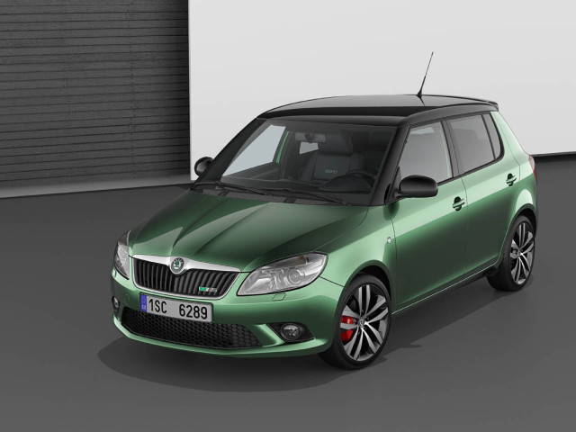 Skoda Fabia RS фото