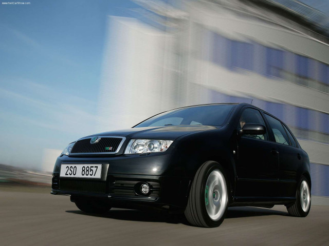 Skoda Fabia RS фото