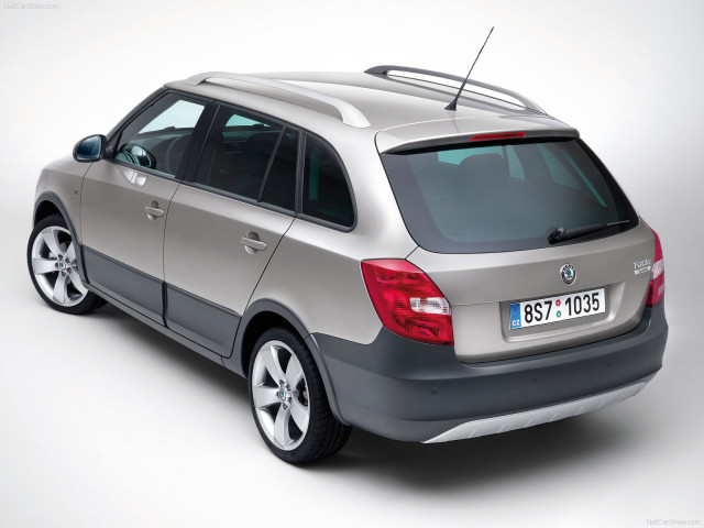 Skoda Fabia Scout фото