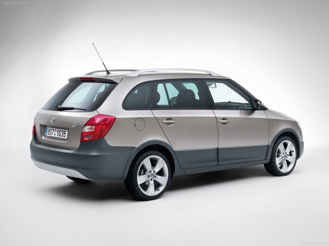 Skoda Fabia Scout фото