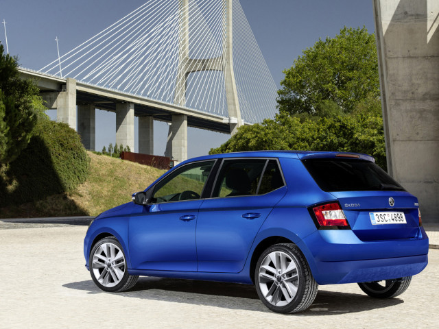 Skoda Fabia фото