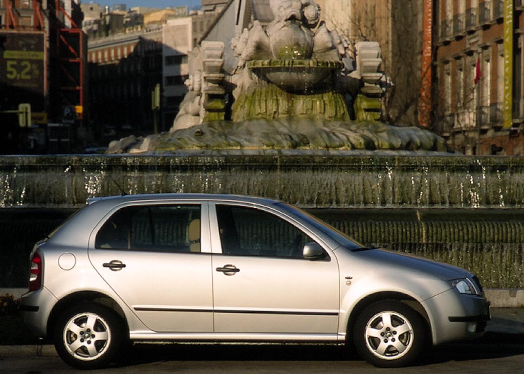 Skoda Fabia фото 16336