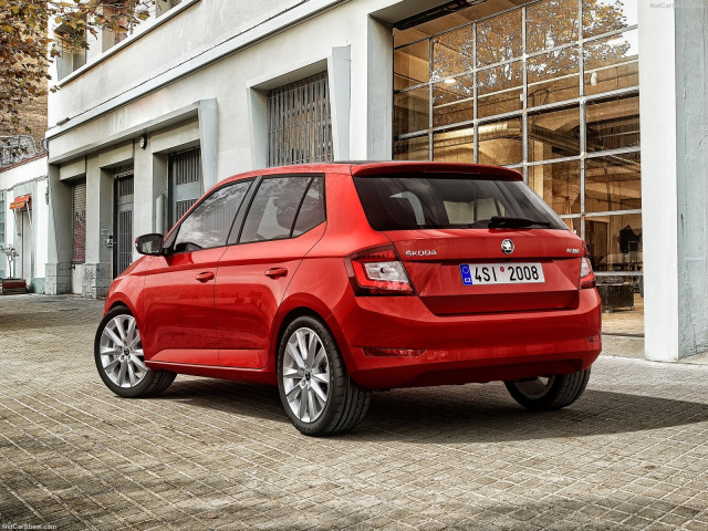 Skoda Fabia фото