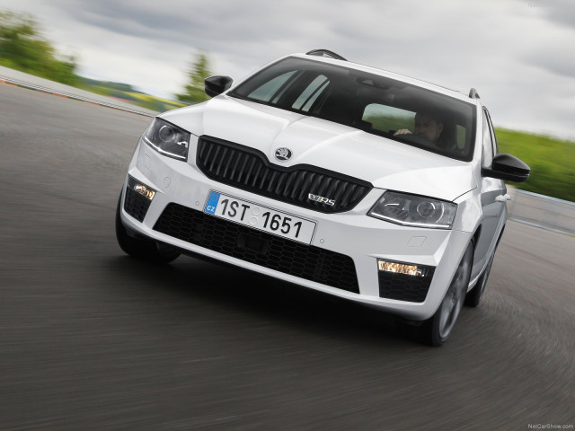 Skoda Octavia RS Combi фото