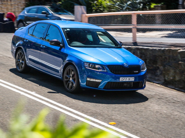 Skoda Octavia RS фото