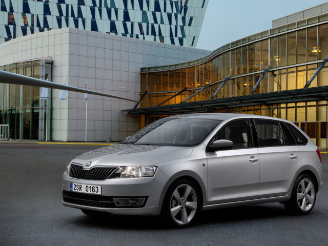 Skoda Rapid фото