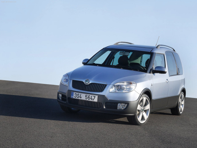 Skoda Roomster Scout фото