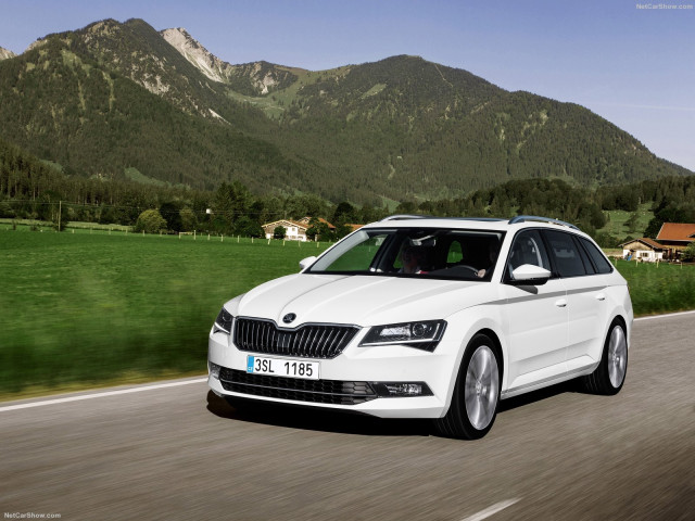 Skoda Superb Combi фото