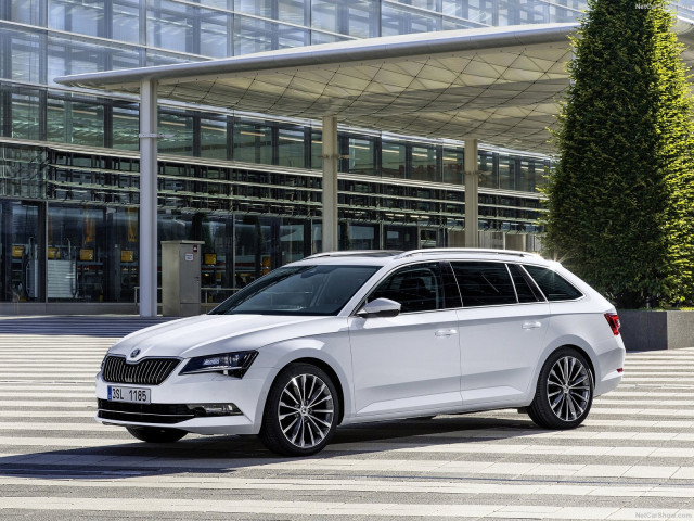 Skoda Superb Combi фото