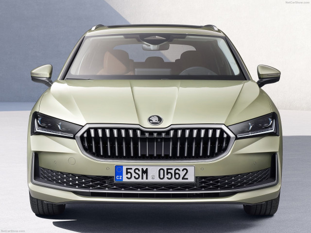 Skoda Superb Combi фото