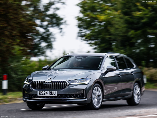 Skoda Superb фото