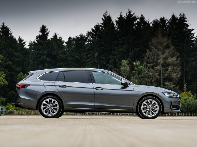 Skoda Superb фото