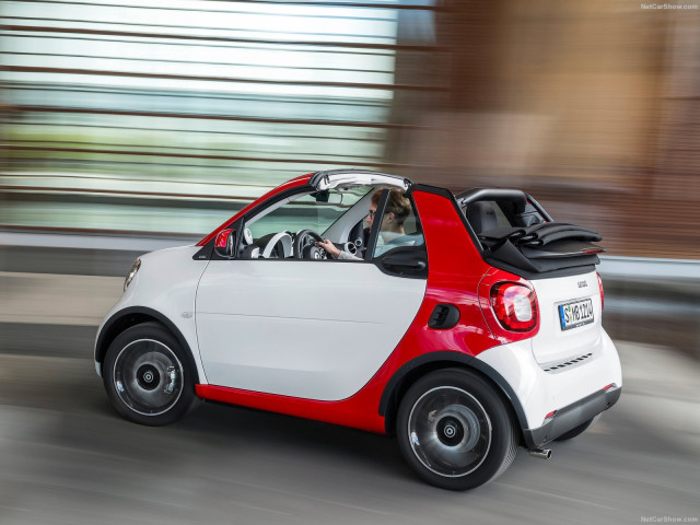 Smart Fortwo Cabrio фото