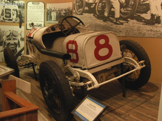 Stutz White Squadron Racer фото