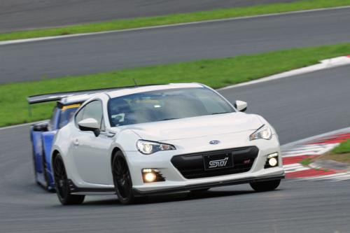 Subaru BRZ фото 106008