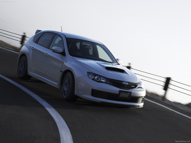 Subaru Impreza R205 фото